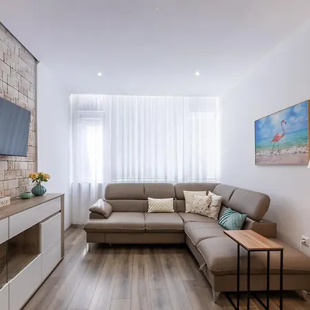 公寓 E-home 瓦爾納